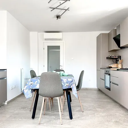 Beautiful Apartment In Rovinj Apartament *